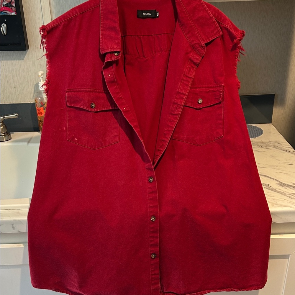Levi's Bold Red Sleeveless Button-Down Shirt